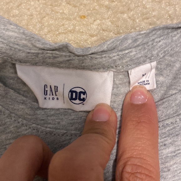Gap DC Comics Wonder Woman tee - Picture 2 of 3
